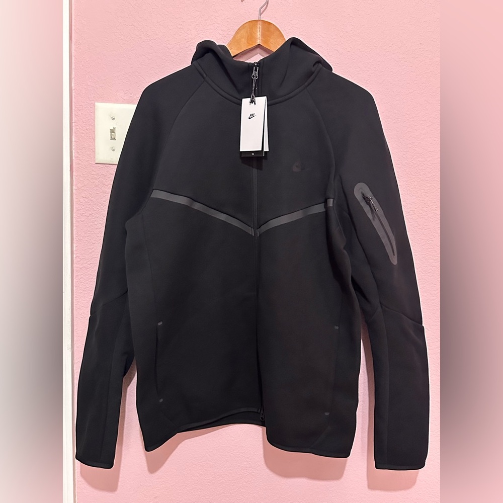 Nike Tech Hoodie Black men’s size Large Tall LT Winter
